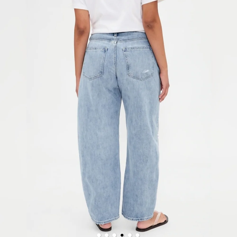 GAP Women's Curvy High Waisted Barrel Jean 32x28 - Picture 4 of 11